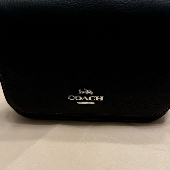 Coach Bag-Used but in excellent condition! - Picture 2 of 8